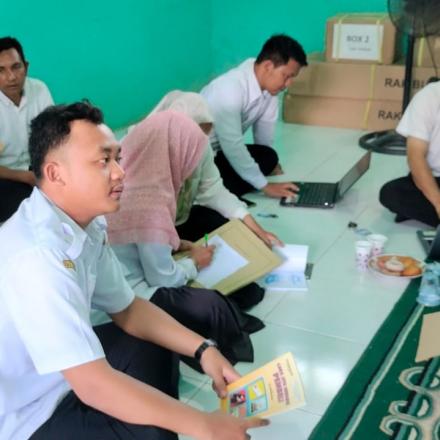 Pemerintah Desa Bawahan Seberang Siap Majukan Perpustakaan dengan Dukungan Dinas Perpustakaan